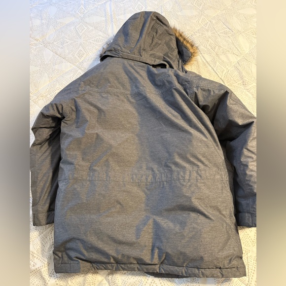 The North Face Big Boys Down Winter Coat with Fur Trim Hood - Picture 2 of 5